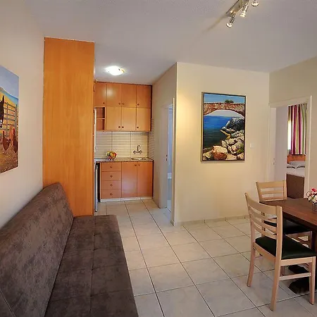 Nelia Gardens 4* Ajía Nápa