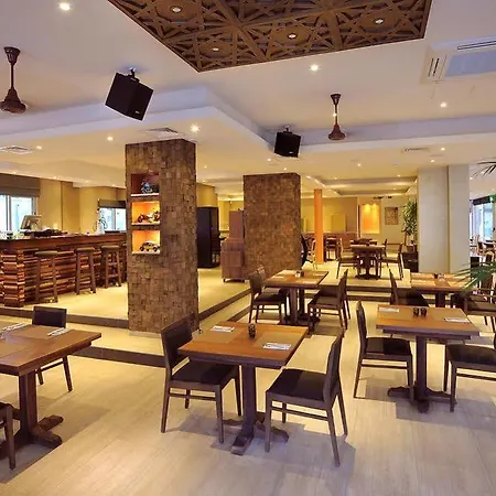 Nelia Gardens Hotel 4*