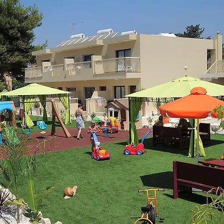 Nelia Gardens 4* Ajía Nápa